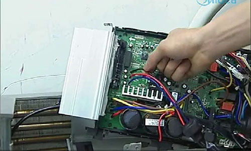 鹤壁美的空调电话是多少